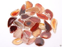 Achátový plát červený s dírkou - velikost 3 - 5 cm #491