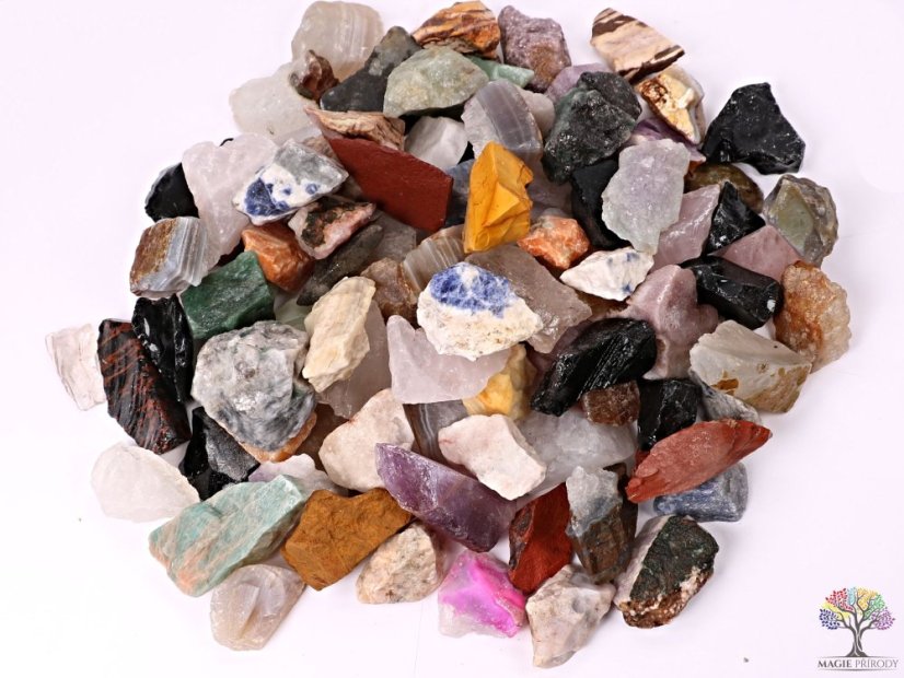 MIX surové kameny / minerály o velikosti 2 - 7 cm #530
